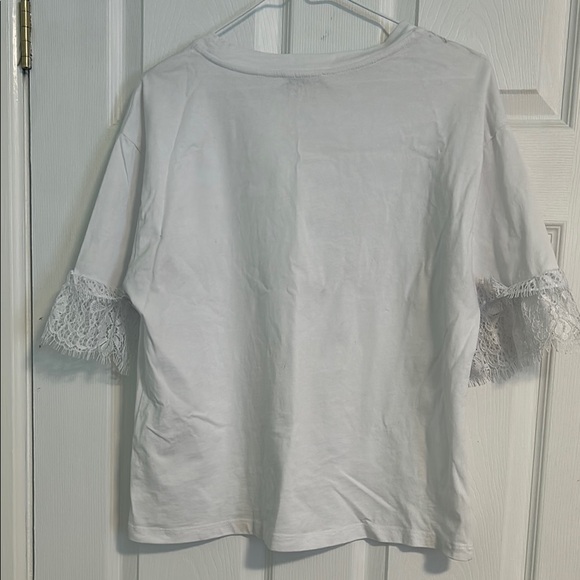 Zara White Tee with Lace Sleeves - Picture 3 of 4